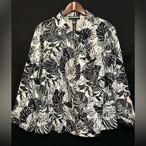 REQUIREMENTS WOMAN 100% Cotton Black & White Tropical Floral Zip Up Jacket 1X
